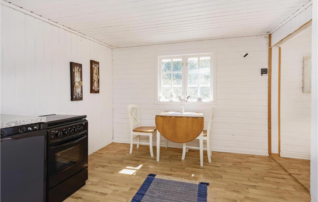 Studio Holiday Home In Ålesund Kültér fotó